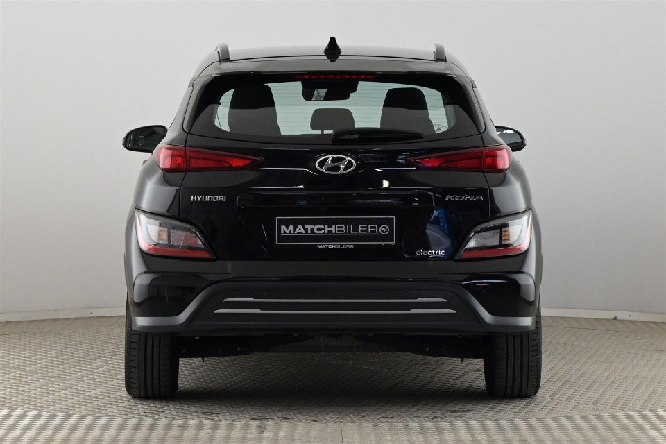 Hyundai Kona 64 EV Essential 5d