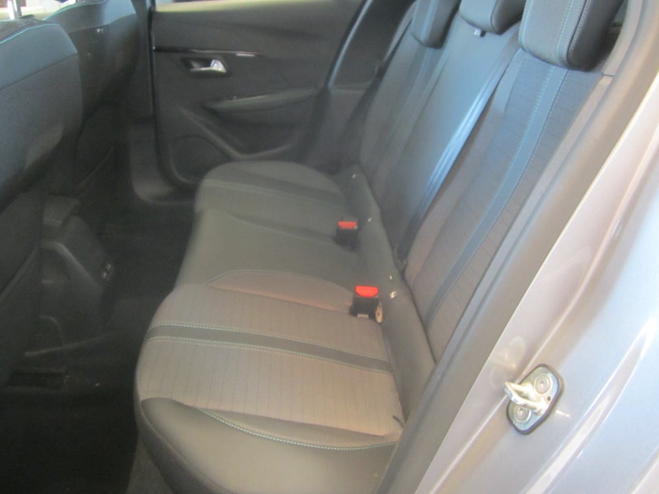 Peugeot e-208 50 Allure 5d
