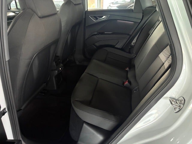 Audi Q4 e-tron 40 Attitude S-line 5d