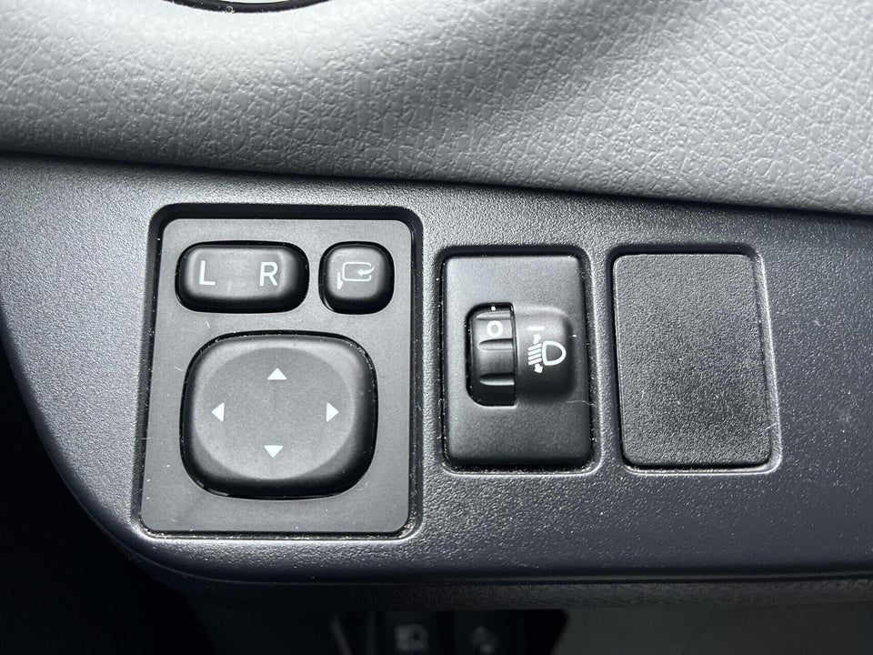 Toyota Yaris 1,5 Hybrid Pure e-CVT 5d