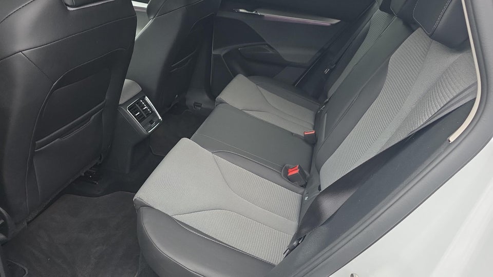 Skoda Enyaq 80 iV Loft 5d