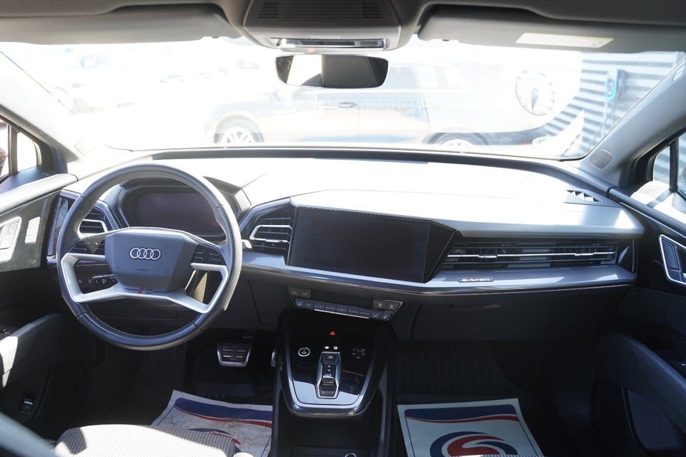 Audi Q4 e-tron 40 S-line Sportback 5d