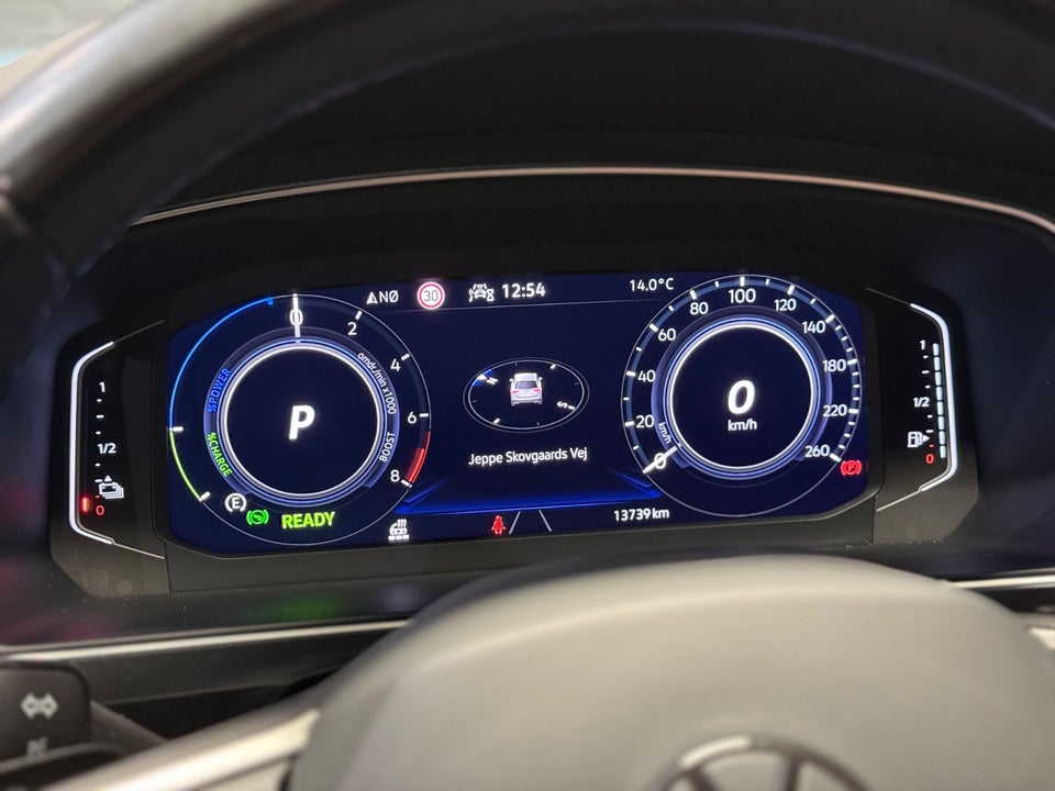 VW Tiguan 1,4 eHybrid Life DSG Van 5d