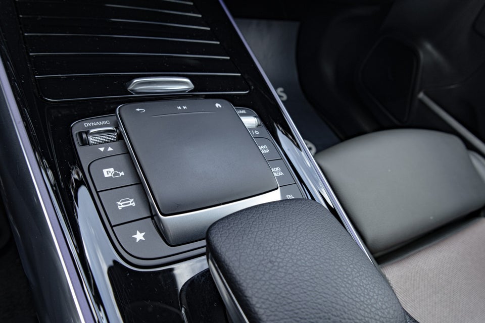 Mercedes EQA250 5d