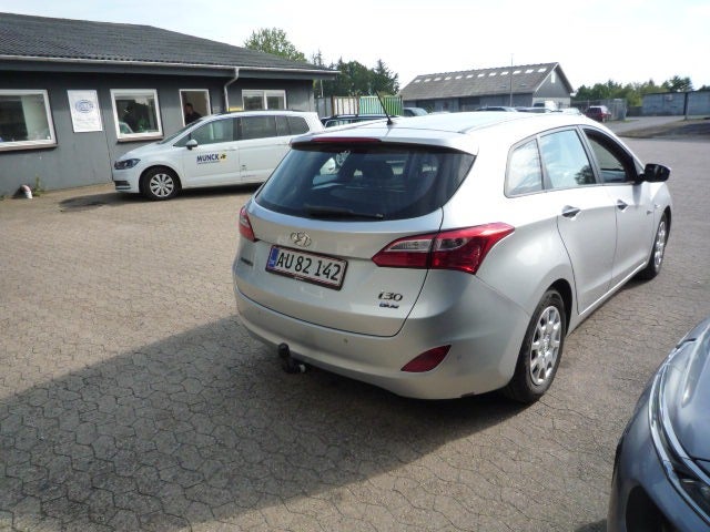 Hyundai i30 1,6 GDi Comfort CW Eco 5d