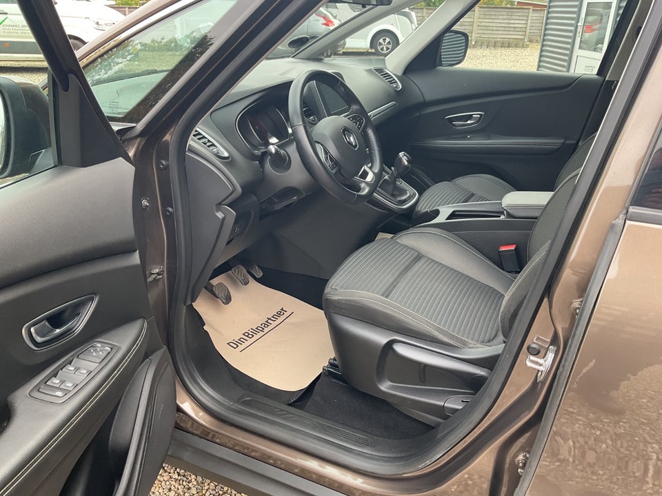 Renault Grand Scenic IV 1,5 dCi 110 Zen 7prs 5d