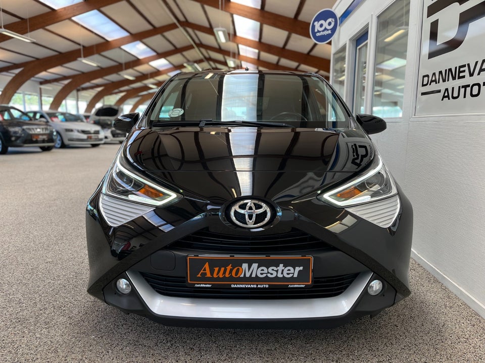 Toyota Aygo 1,0 VVT-i x-press 5d