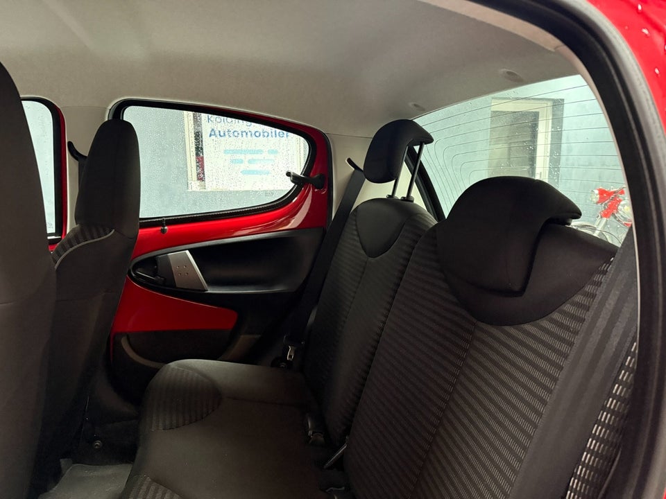 Peugeot 107 1,0 Champion 5d