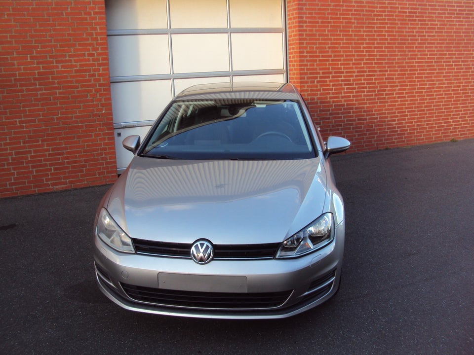 VW Golf VII 1,2 TSi 105 Trendline BMT 5d