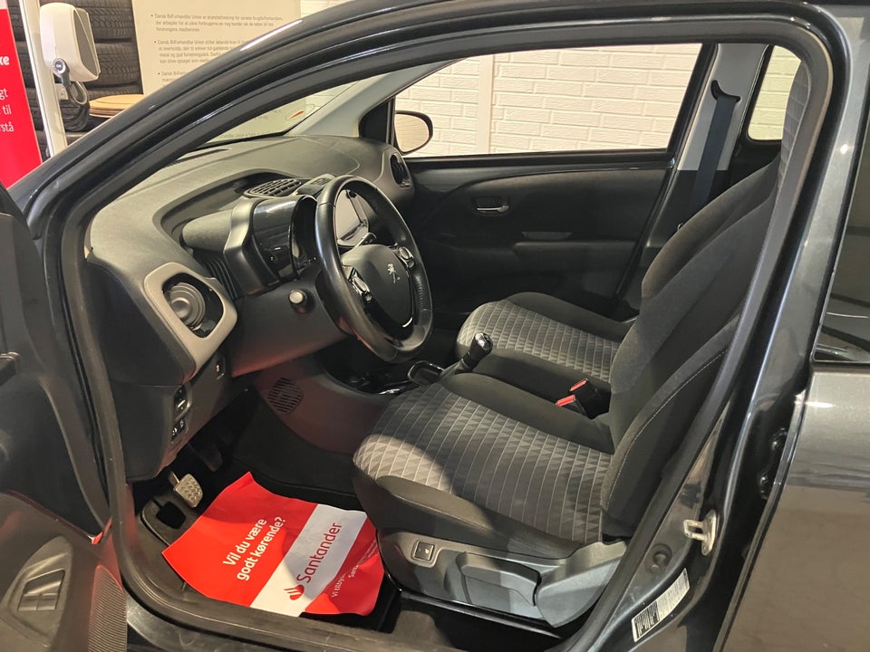 Peugeot 108 1,0 e-VTi 72 Infinity 5d