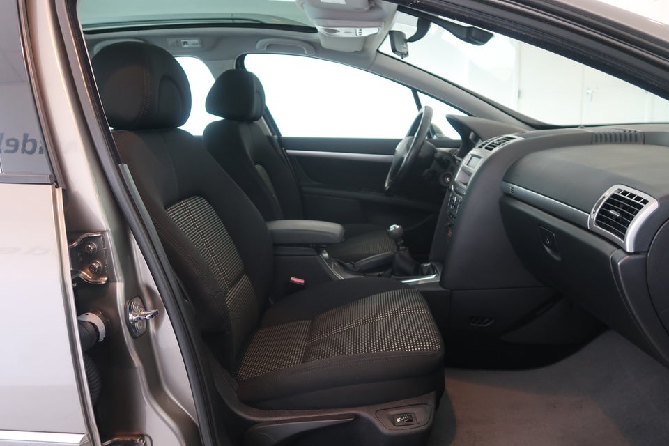Peugeot 407 2,2 Perfection SW 5d