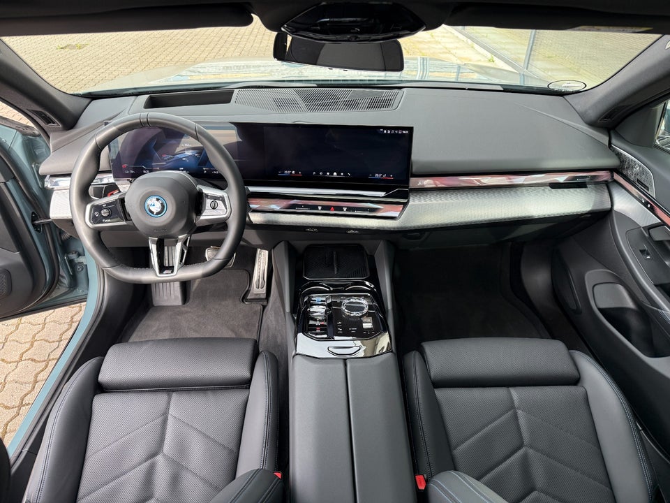 BMW i5 eDrive40 Touring Fully Charged 5d