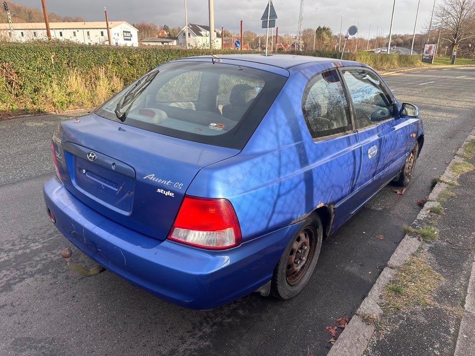 Hyundai Accent 1,5 GS 3d