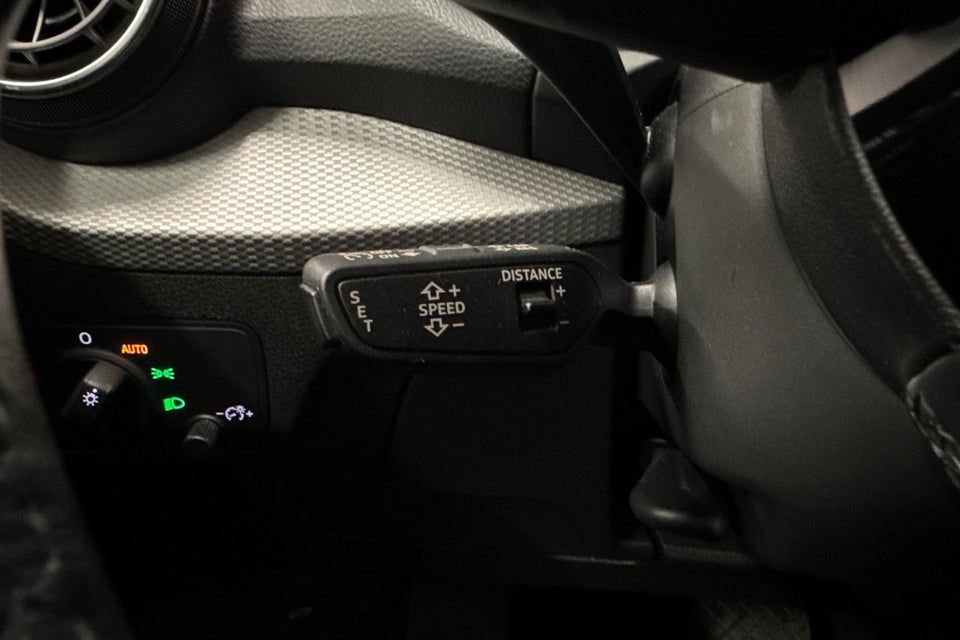 Audi Q2 35 TFSi Prestige S-tr. 5d