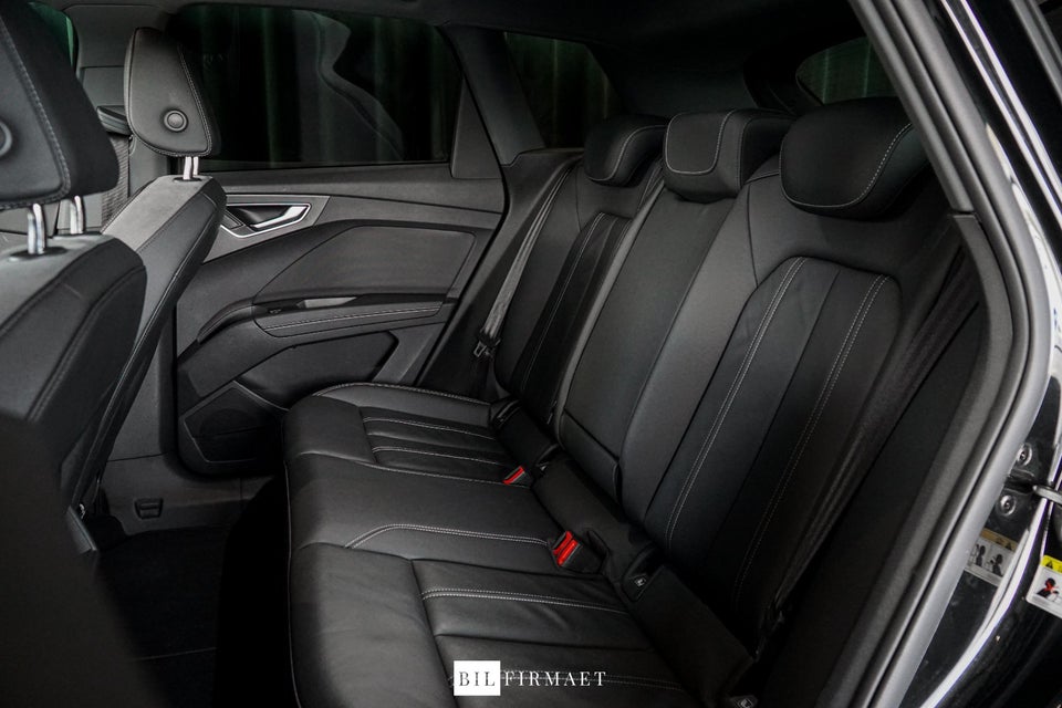 Audi Q4 e-tron 50 S-line quattro 5d