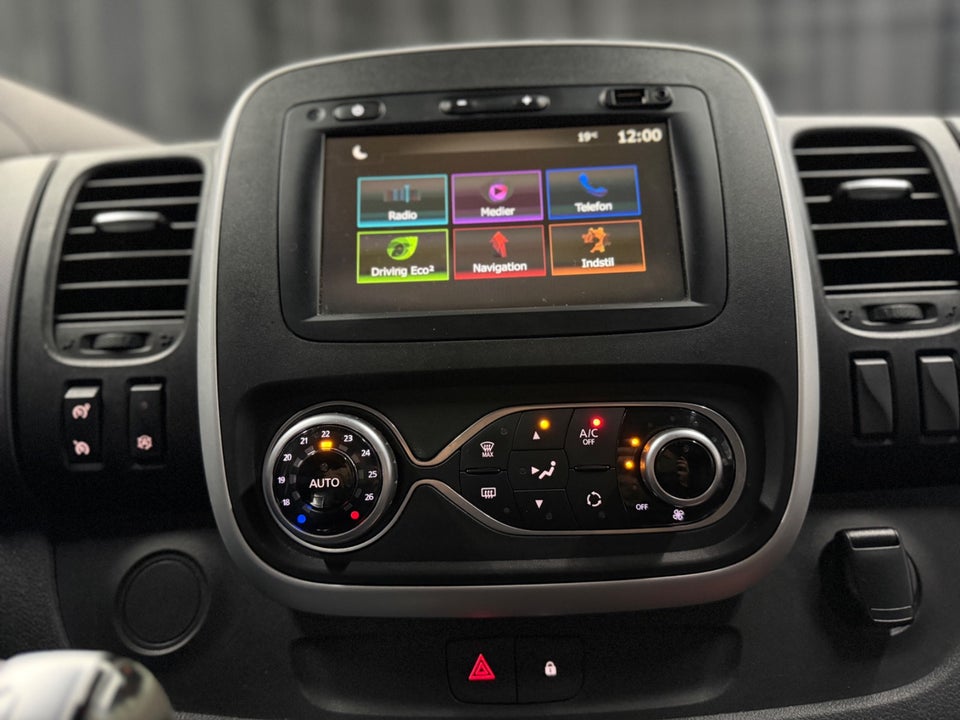 Renault Trafic T29 2,0 dCi 145 L2H1 EDC