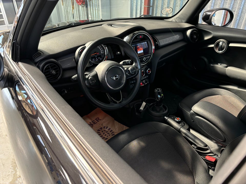 MINI Cooper 1,5 Essential aut. 3d