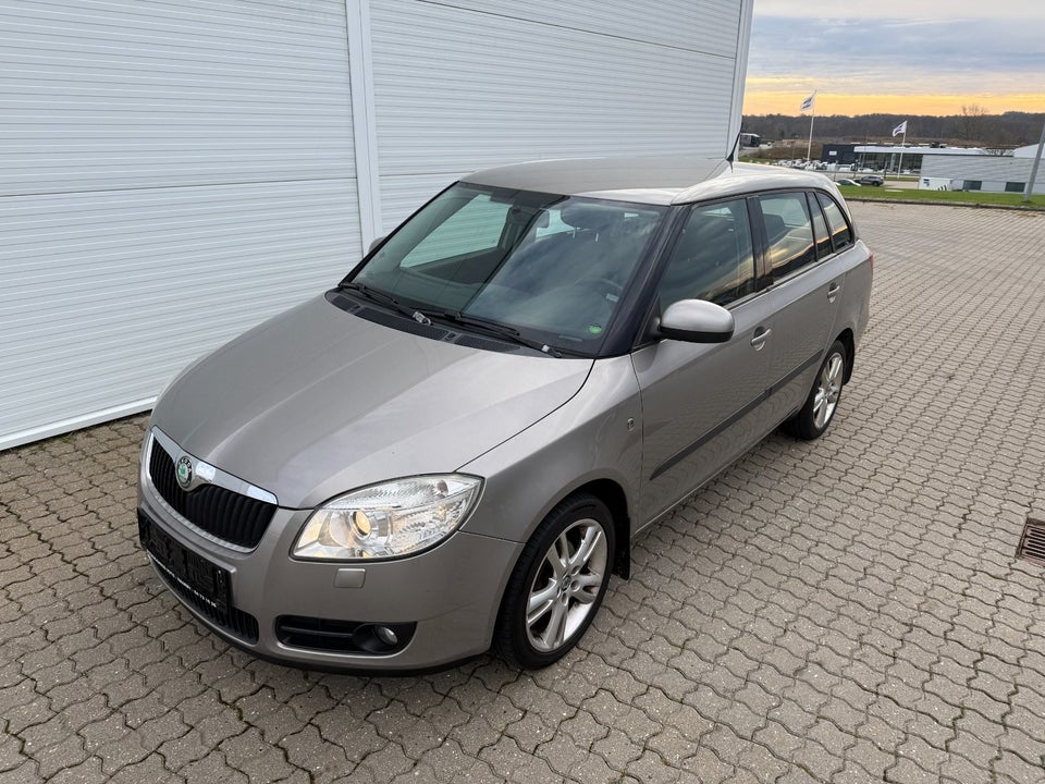 Skoda Fabia 1,4 16V Ambiente Combi 5d