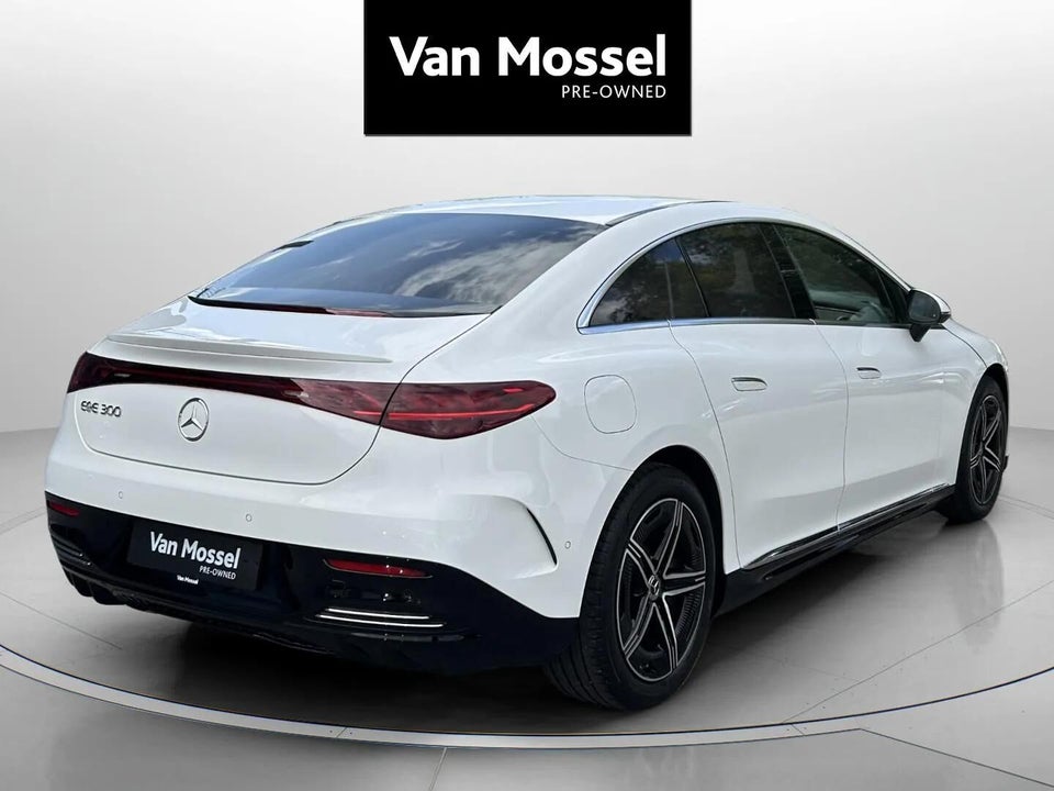 Mercedes EQE300 AMG Line 4d