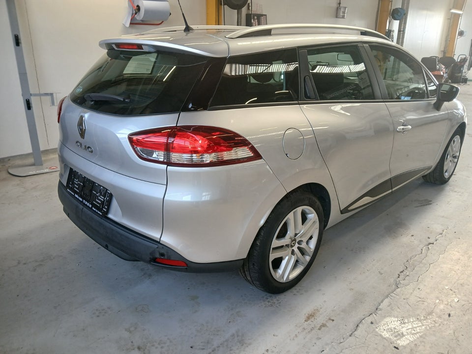 Renault Clio IV 0,9 TCe 90 Zen Sport Tourer 5d