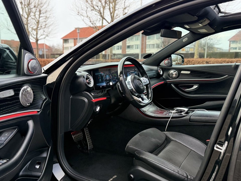 Mercedes E300 de 2,0 AMG Line aut. 4d