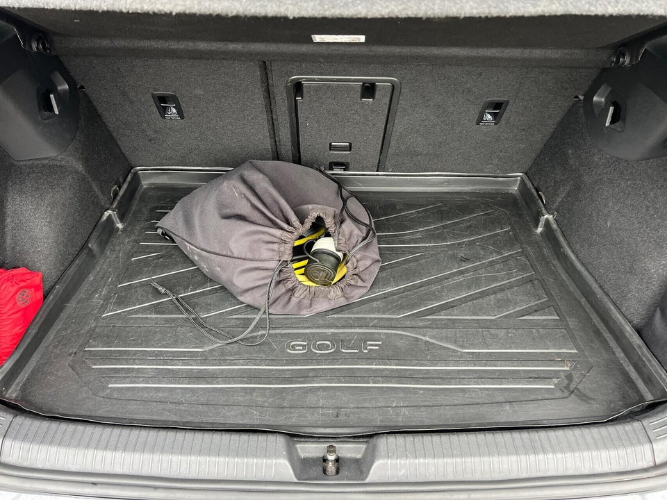 VW Golf VIII 1,4 GTE DSG 5d