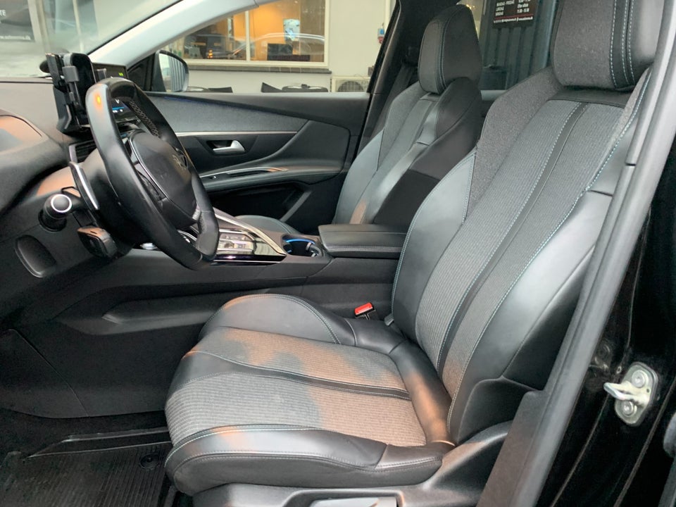 Peugeot 3008 1,6 Hybrid Allure EAT8 5d