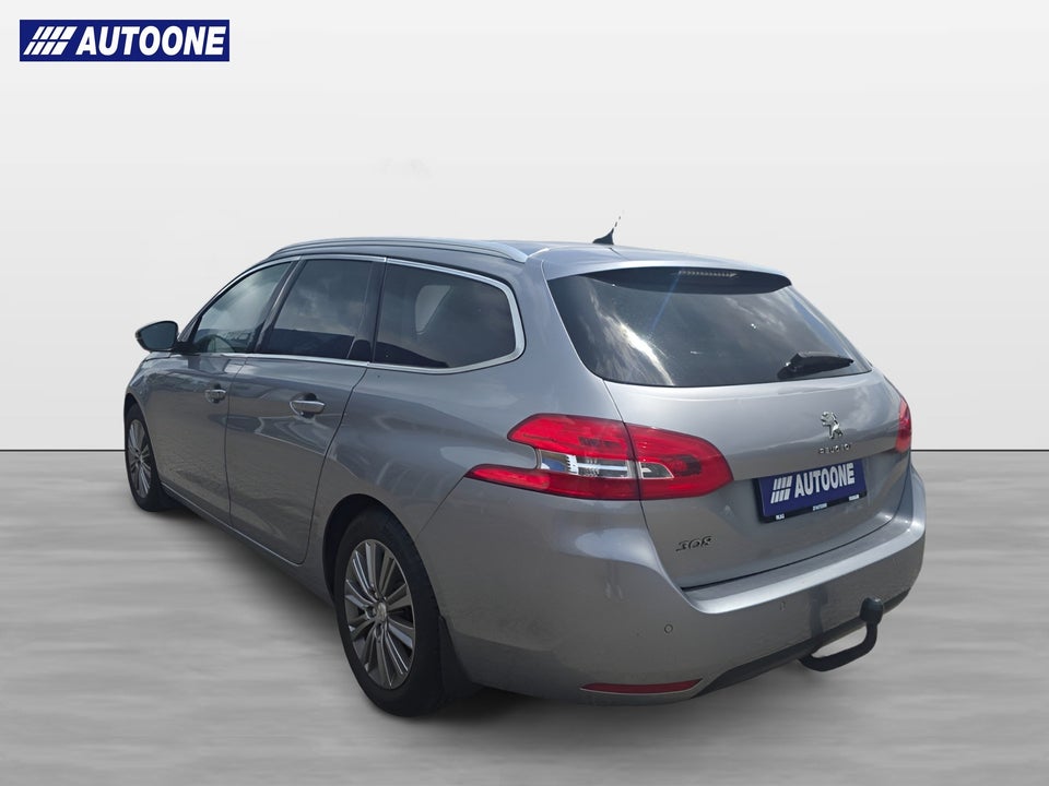 Peugeot 308 1,5 BlueHDi 130 Prestige SW 5d