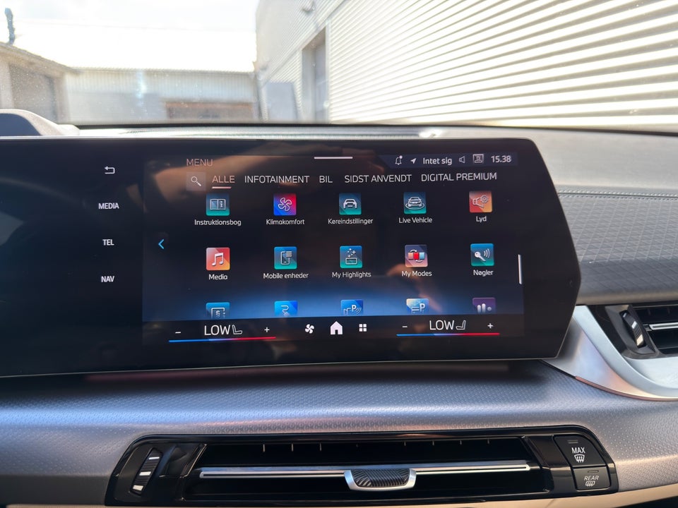 BMW iX2 eDrive20 Fully Charged M-Sport 5d