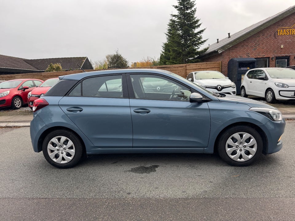 Hyundai i20 1,25 Trend 5d