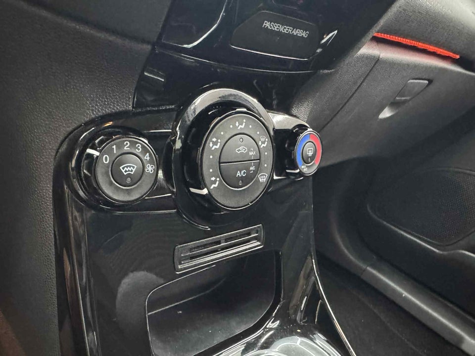 Ford Fiesta 1,0 80 Titanium 5d