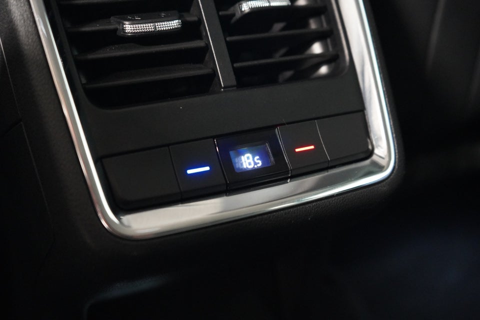 Skoda Enyaq 80 iV Loft 5d