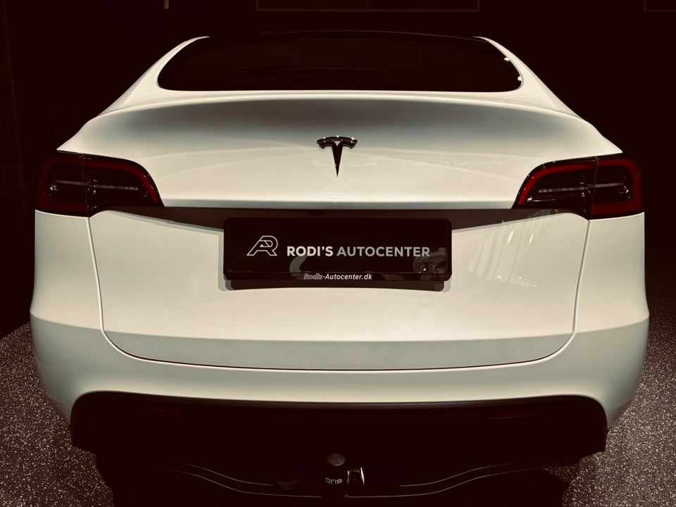 Tesla Model Y RWD 5d