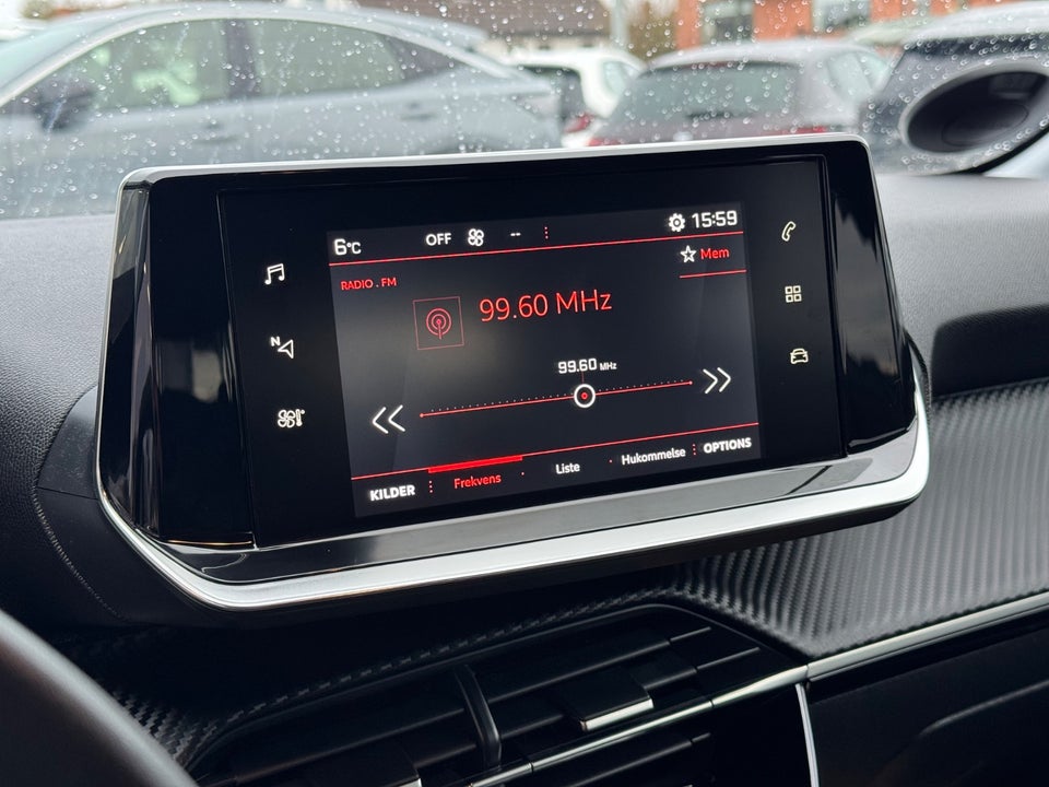 Peugeot 208 1,2 PureTech 100 Evolution EAT8 5d