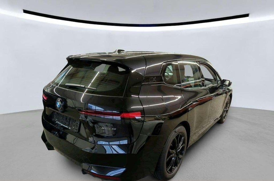 BMW iX xDrive45 5d