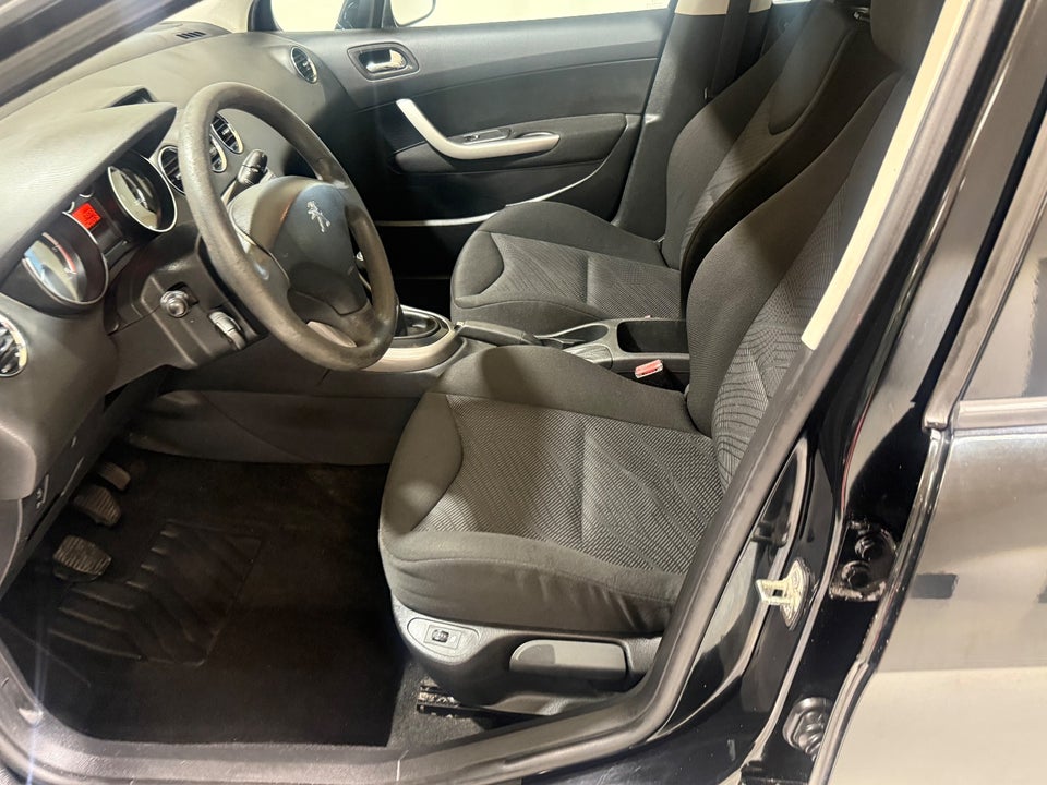 Peugeot 308 1,6 HDi 90 Comfort+ stc. 5d