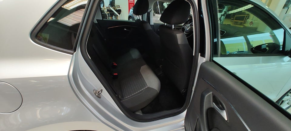 VW Polo 1,4 TDi 90 Comfortline BMT 5d