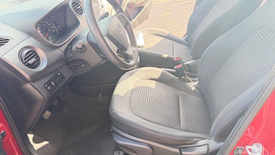 Hyundai i10 1,0 Touch 5d