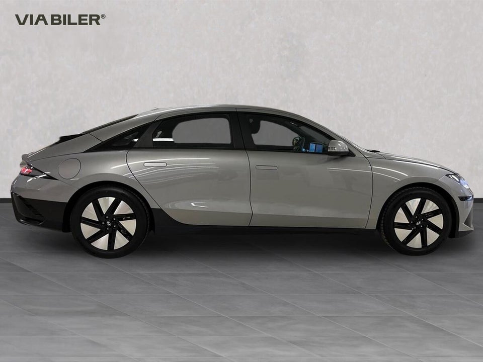 Hyundai Ioniq 6 53 Essential 4d