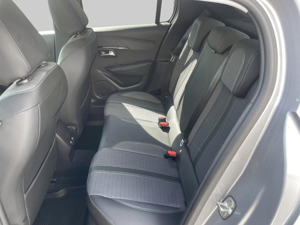Peugeot 208 1,2 PureTech 100 Allure 5d