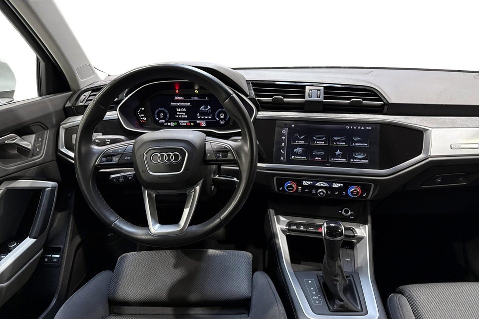 Audi Q3 45 TFSi e Attitude plus S-tr. 5d