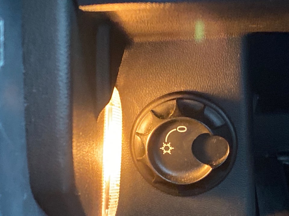 Skoda Fabia 1,4 16V 75 Ambiente Combi 5d