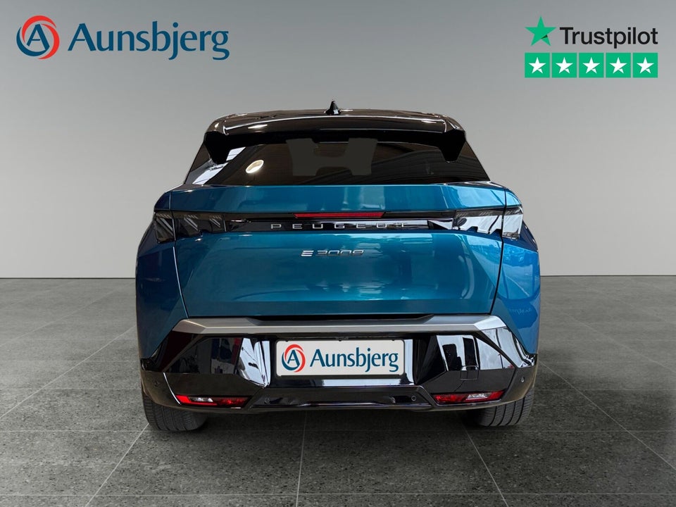 Peugeot e-3008 77 GT Pack 5d