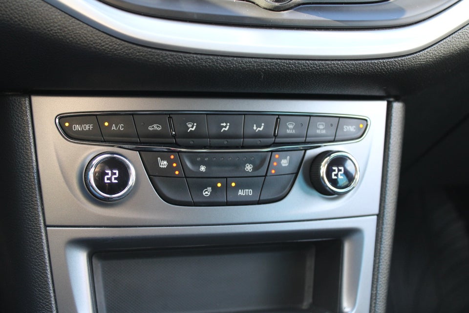 Opel Astra 1,4 T 150 Excite 5d