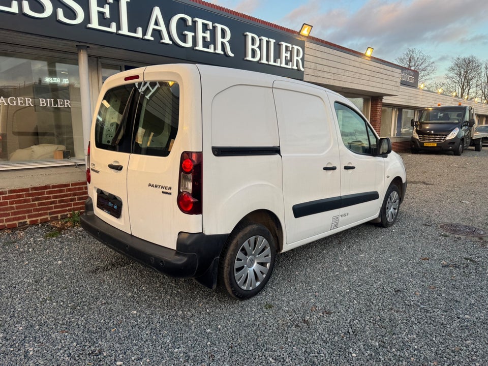 Peugeot Partner 1,6 BlueHDi 100 L1 ESG Flex Van 5d