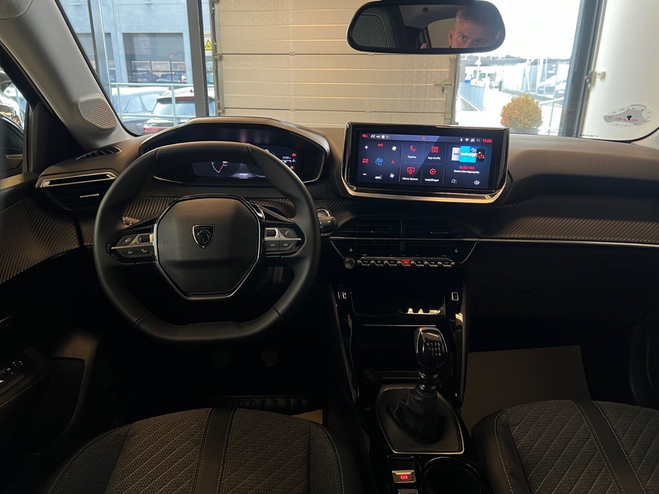 Peugeot 208 1,2 PureTech 100 Allure 5d