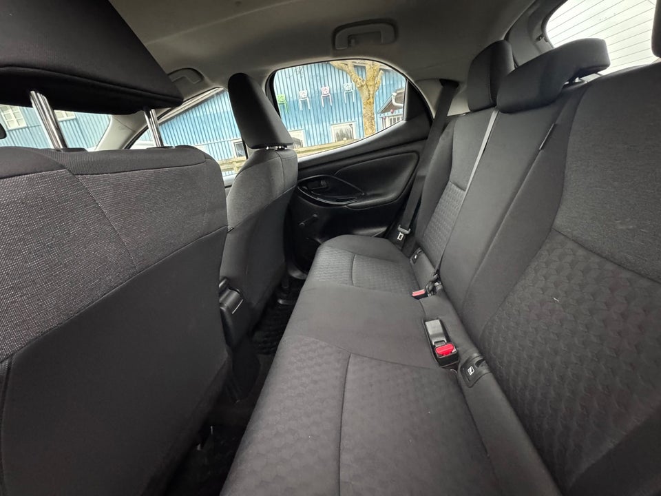 Toyota Yaris 1,5 Hybrid H3 Style e-CVT 5d