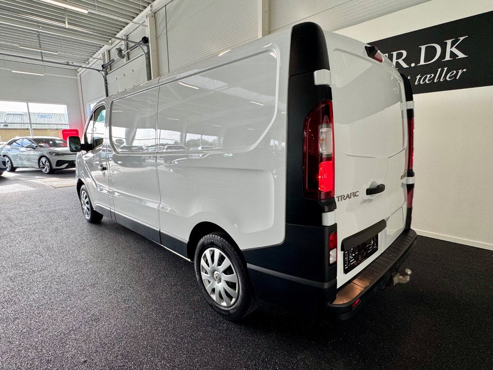 Renault Trafic T29 2,0 dCi 120 L2H1