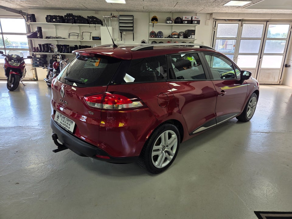 Renault Clio IV 0,9 TCe 90 Expression Sport Tourer 5d