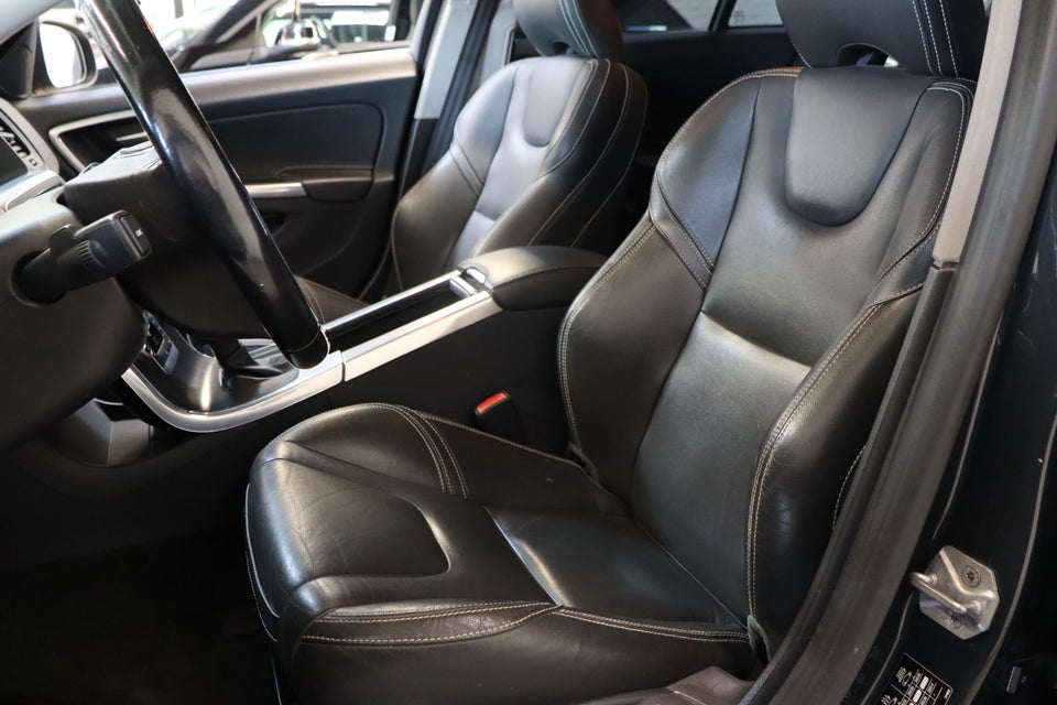Volvo V60 2,0 D4 181 Momentum aut. Van 5d